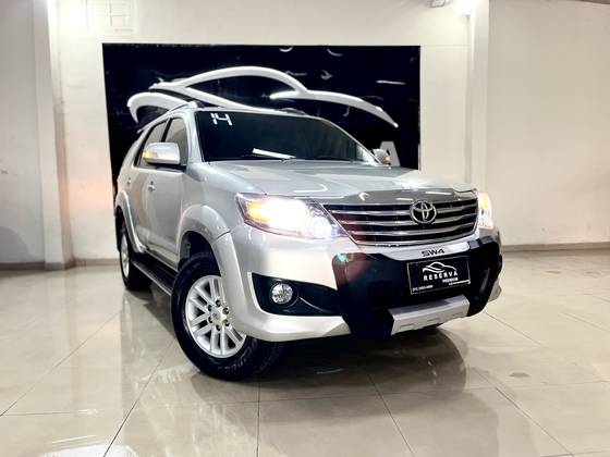 TOYOTA HILUX SW4 2.7 SR 4X2 16V FLEX 4P AUTOMÁTICO TOYOTA HILUX SW4 2.7 SR 4X2 16V FLEX 4P AUTOMÁTICO